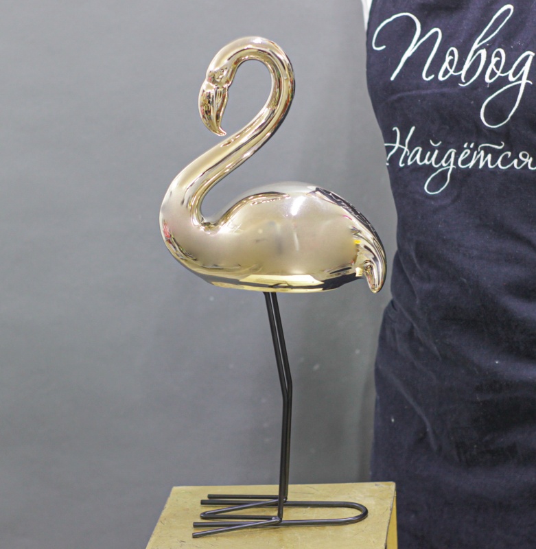 Сувениры Золотой Фламинго (статуэтка)