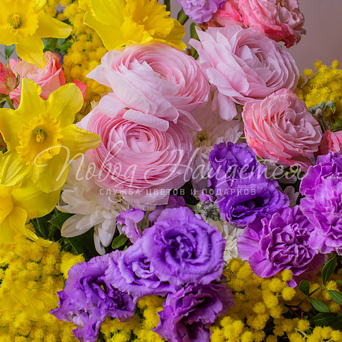 Дизайнерские букеты Искренний комплимент