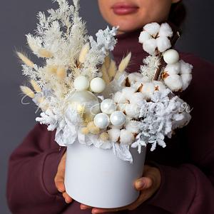 Новогодние композиции Снежная красавица