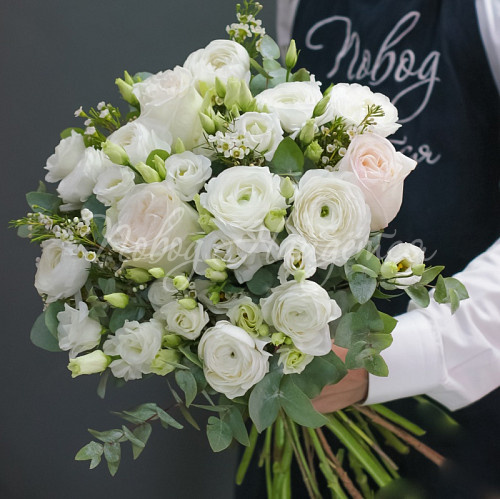 РАНУНКУЛЮСЫ Белый лес