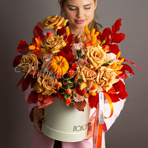 Цветы в шляпной коробке Чистое золото