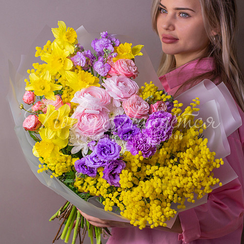 Дизайнерские букеты Искренний комплимент