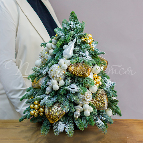 Елки декоративные украшенные Винтажная